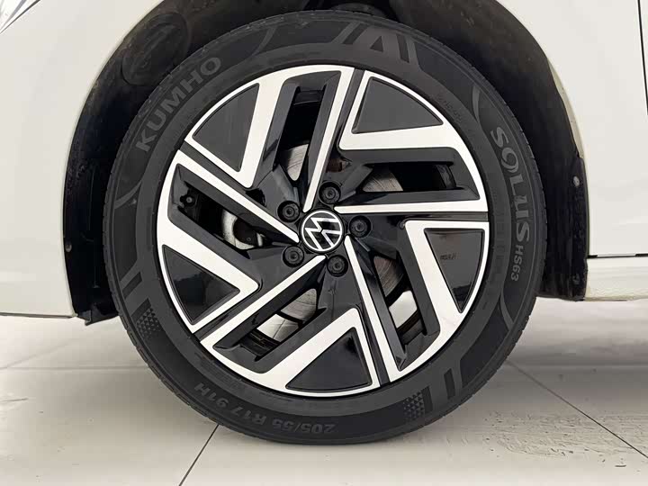 Фото 9 - Volkswagen Sagitar L