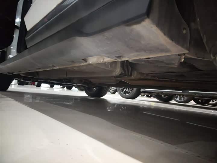 Фото 22 - Geely Emgrand GS