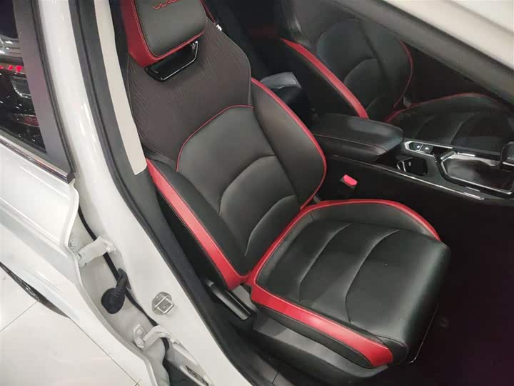 Фото 25 - Geely Emgrand GS