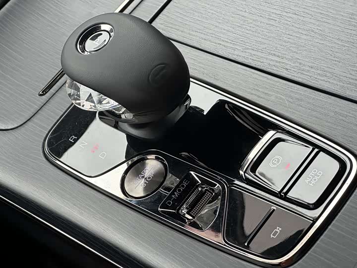 Фото 18 - GAC Trumpchi E9