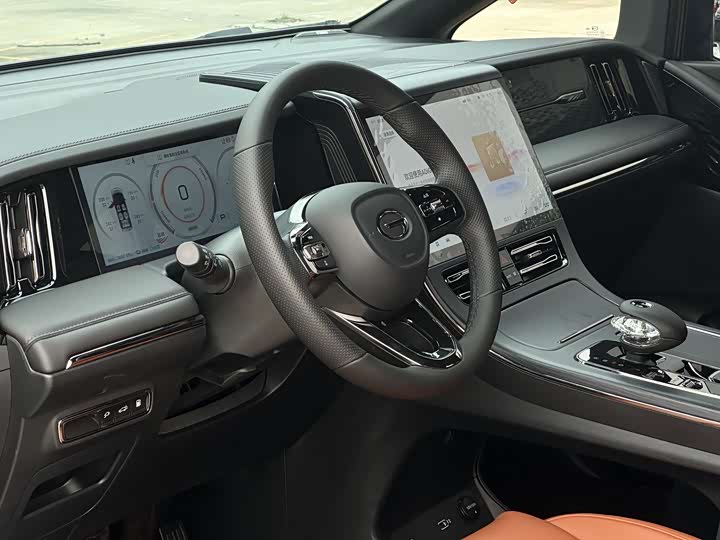 Фото 21 - GAC Trumpchi E9