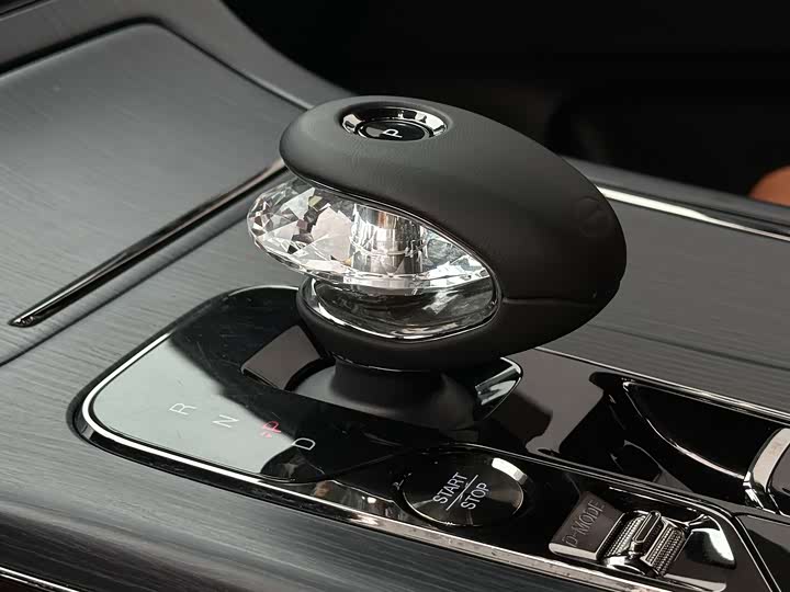 Фото 22 - GAC Trumpchi E9