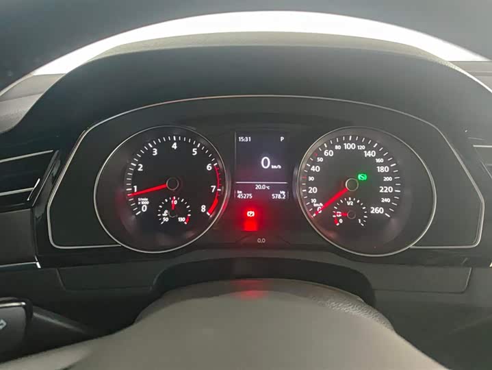 Фото 14 - Volkswagen Magotan