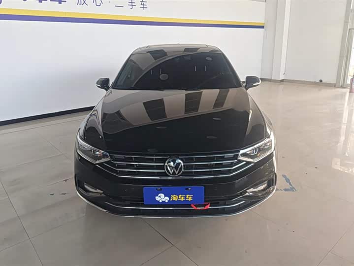 Фото 2 - Volkswagen Magotan