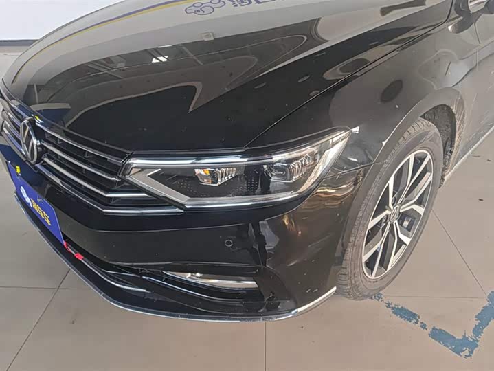 Фото 5 - Volkswagen Magotan