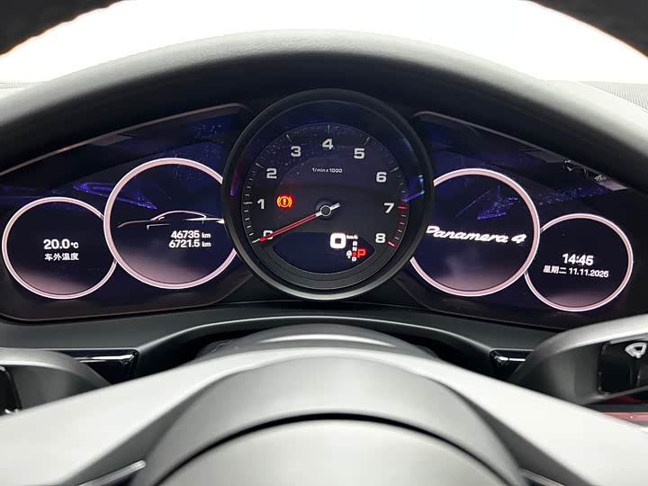 Фото 10 - Porsche Panamera