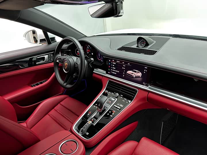 Фото 22 - Porsche Panamera