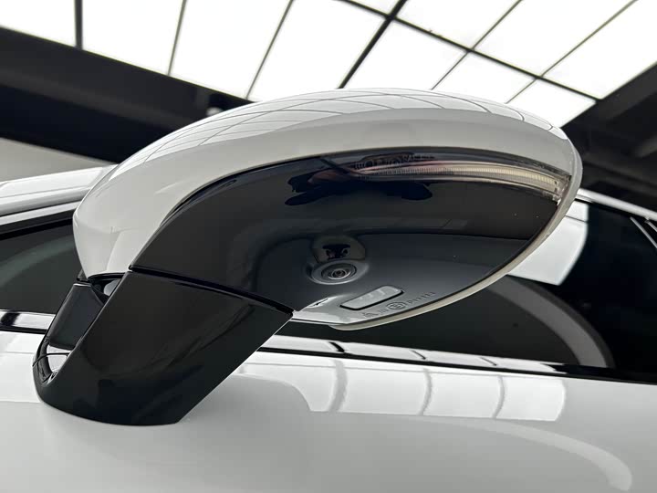 Фото 27 - Porsche Panamera