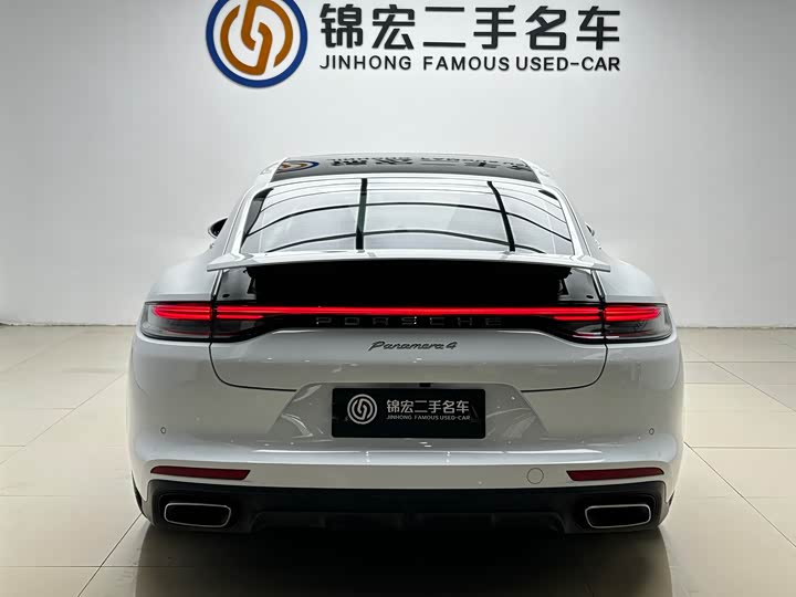 Фото 31 - Porsche Panamera