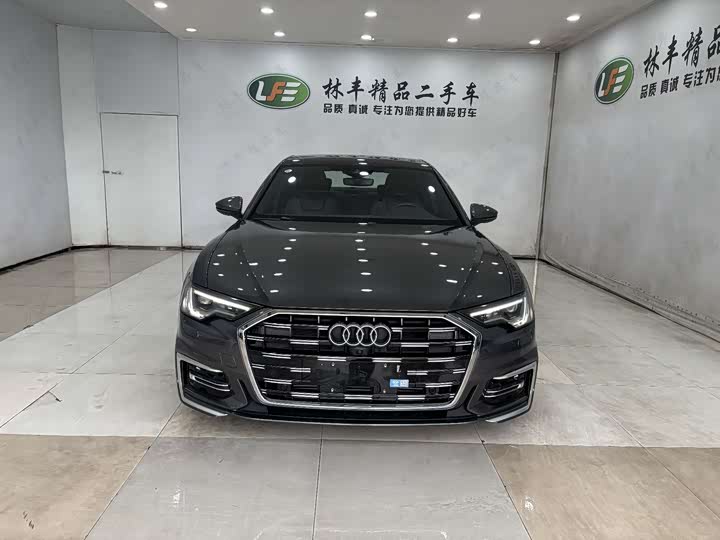 Фото 3 - Audi A6L