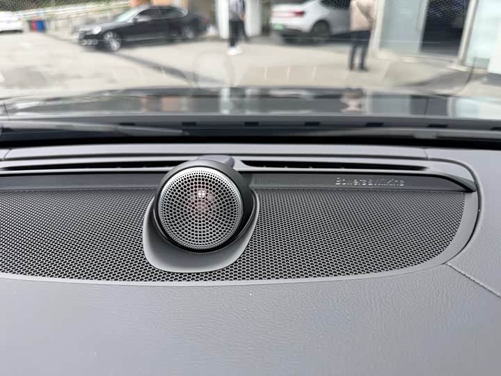 Фото 27 - Volvo S90