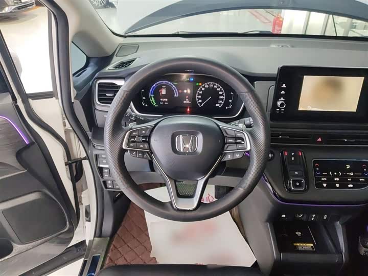 Фото 11 - Honda Elysion