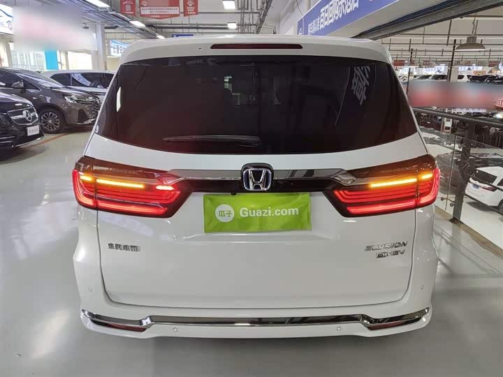 Фото 6 - Honda Elysion