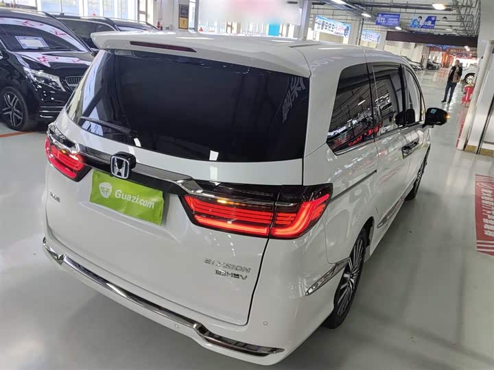 Фото 7 - Honda Elysion