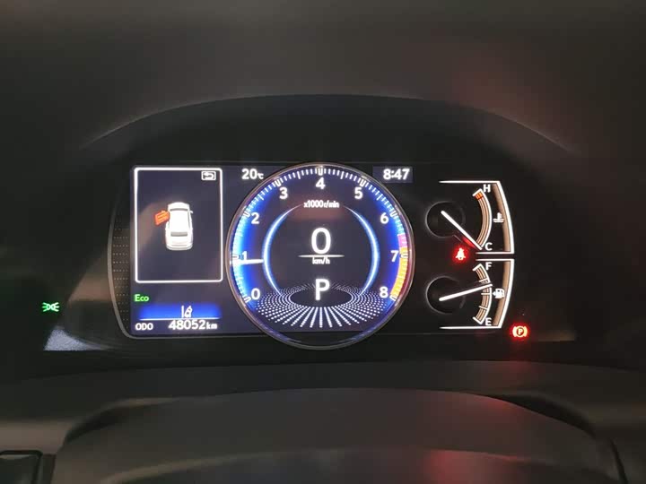 Фото 12 - Lexus ES