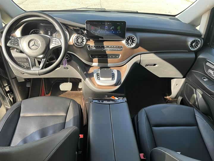 Фото 10 - Mercedes-Benz Vito