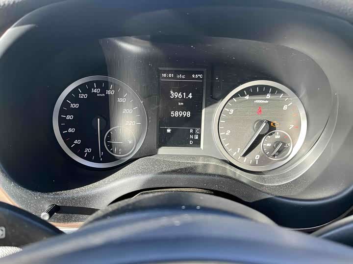 Фото 11 - Mercedes-Benz Vito