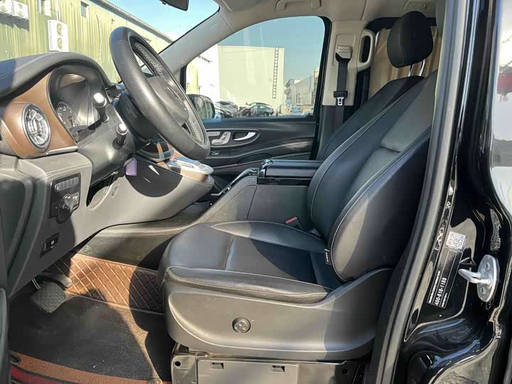 Фото 4 - Mercedes-Benz Vito