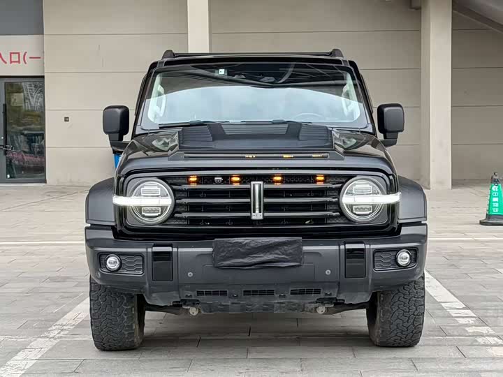 Фото 2 - Tank 300