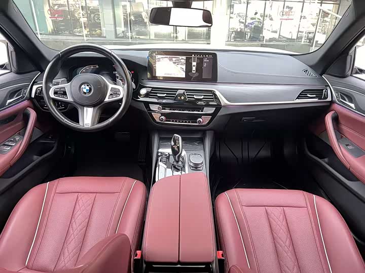 Фото 6 - BMW 5 Series