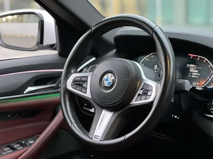 Фото 8 - BMW 5 Series