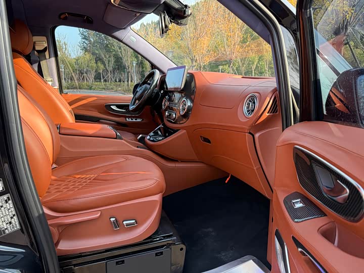 Фото 12 - Mercedes-Benz Vito