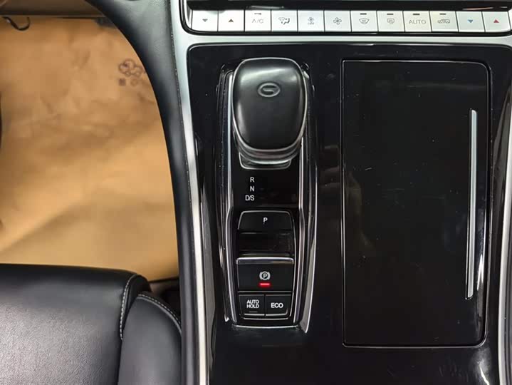 Фото 16 - GAC Trumpchi M8