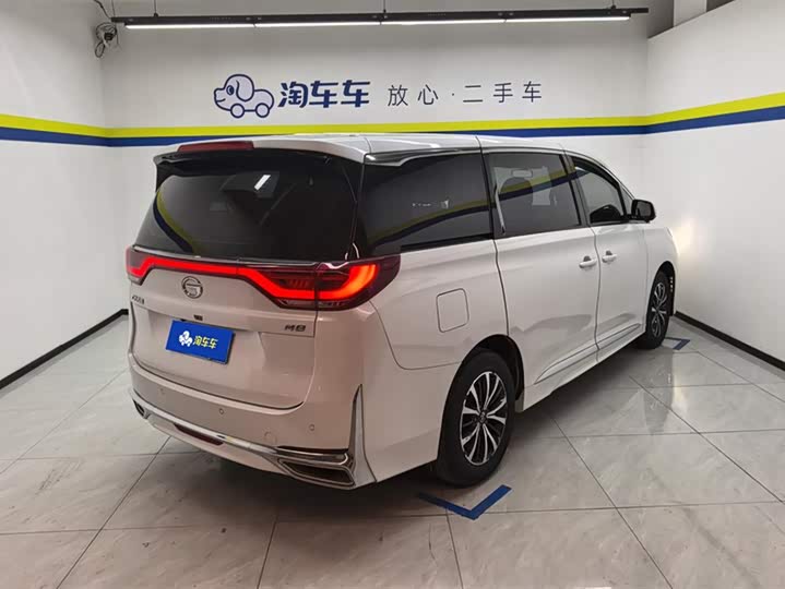 Фото 3 - GAC Trumpchi M8