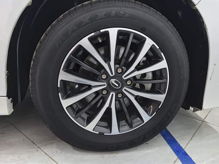 Фото 6 - GAC Trumpchi M8