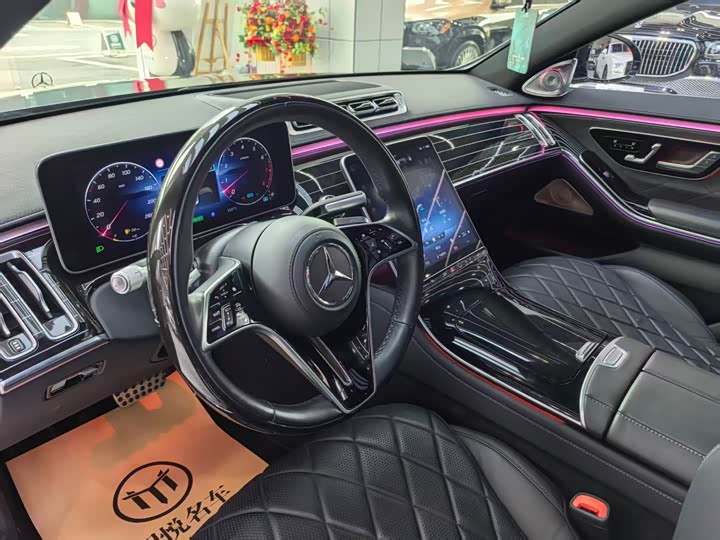 Фото 5 - Mercedes-Benz S-Class