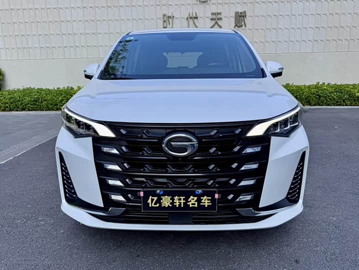 Фото 2 - GAC Trumpchi M6
