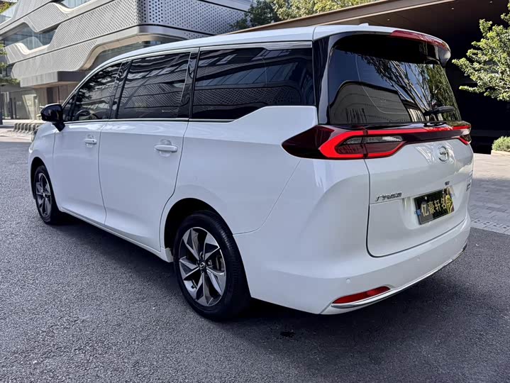 Фото 4 - GAC Trumpchi M6