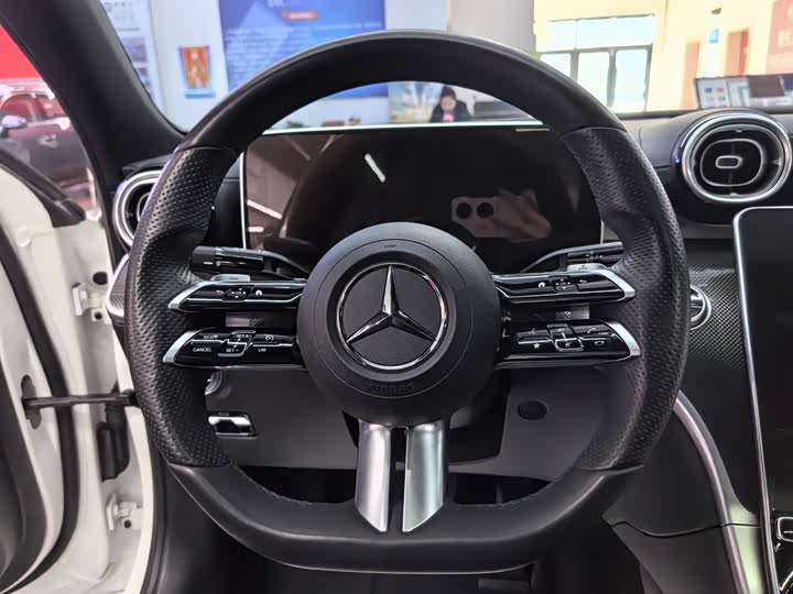 Фото 20 - Mercedes-Benz C-Class