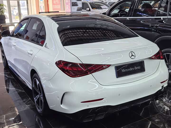 Фото 6 - Mercedes-Benz C-Class