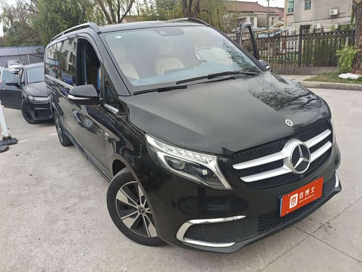 Фото 1 - Mercedes-Benz V-Class