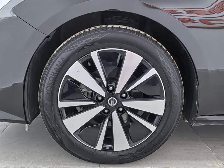 Фото 17 - Nissan Teana