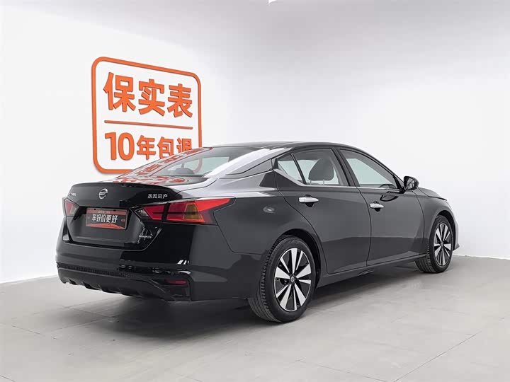 Фото 2 - Nissan Teana