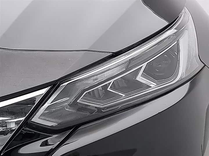 Фото 7 - Nissan Teana