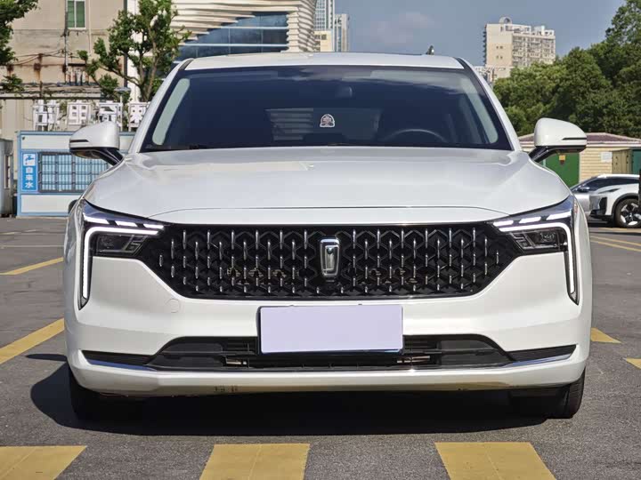 Фото 2 - Bestune B70