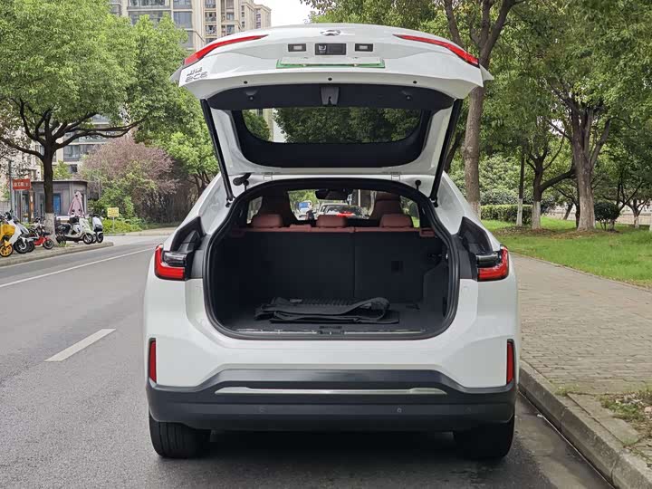 Фото 13 - Nio EC6