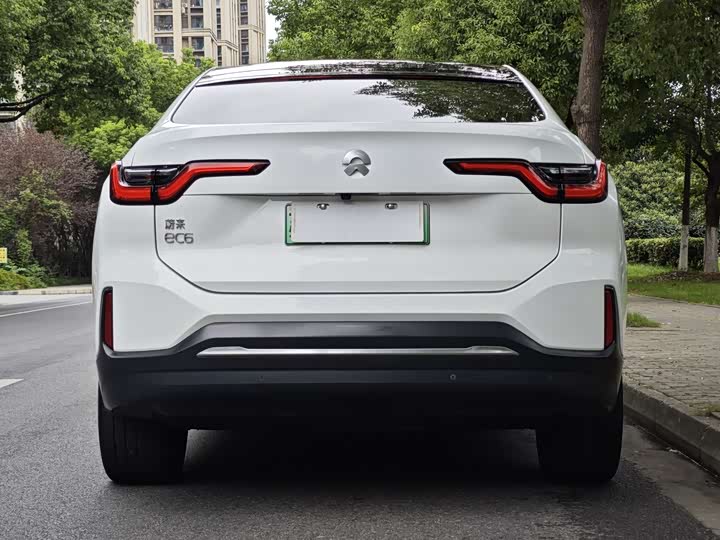 Фото 15 - Nio EC6