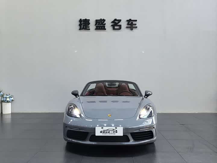 Фото 2 - Porsche 718