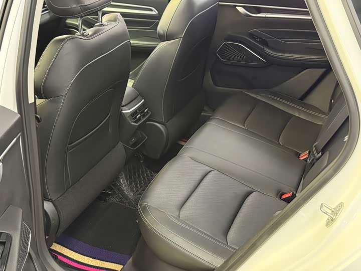 Фото 6 - Geely Emgrand