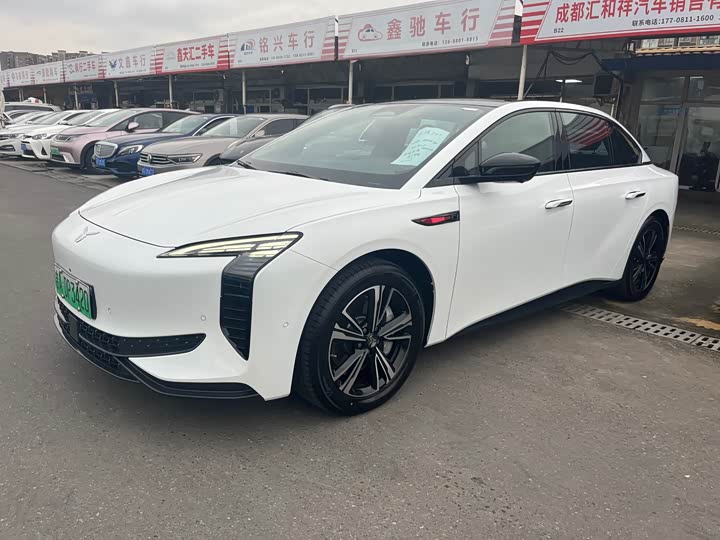 Фото 1 - Hongqi EH7