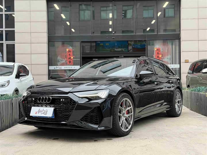 Фото 1 - Audi A6