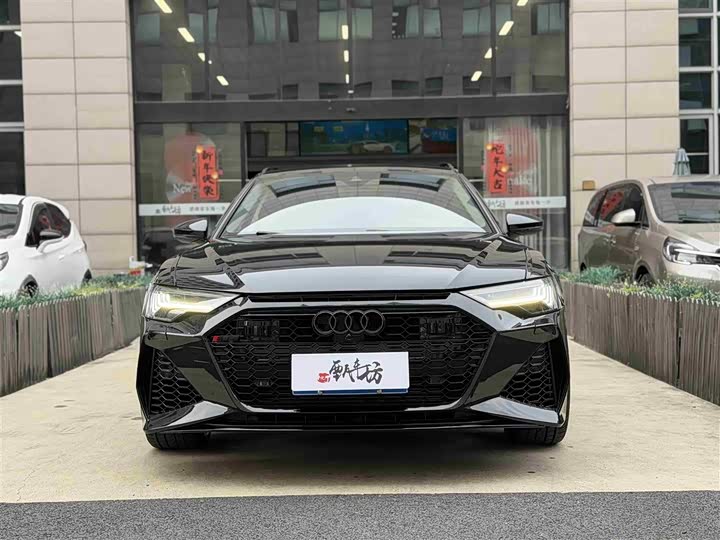 Фото 2 - Audi A6