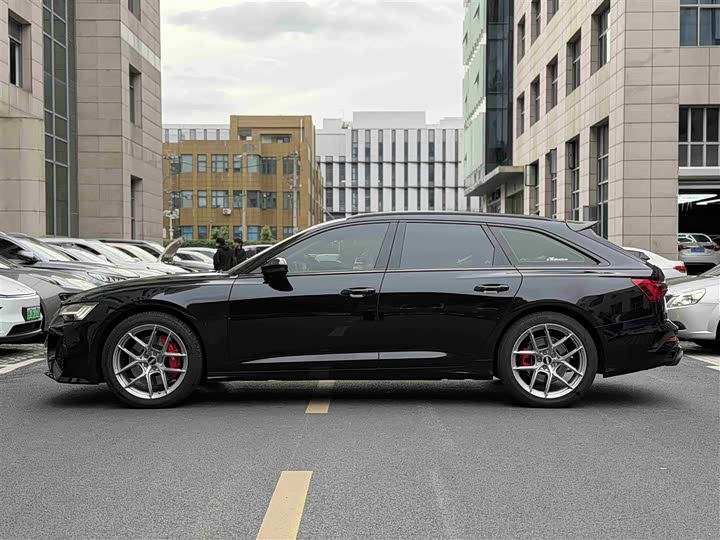 Фото 3 - Audi A6