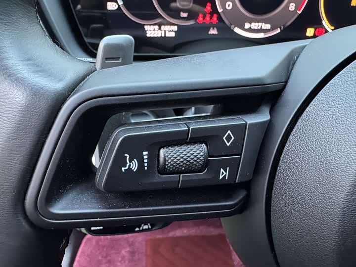 Фото 13 - Porsche Cayenne