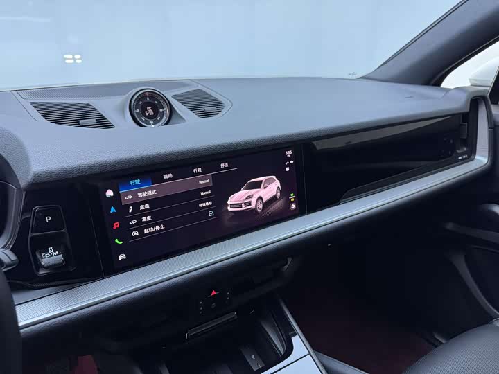 Фото 14 - Porsche Cayenne