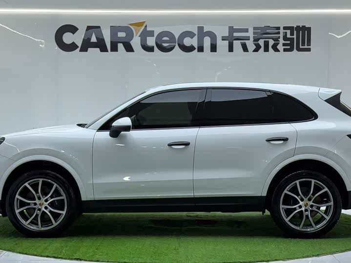 Фото 2 - Porsche Cayenne